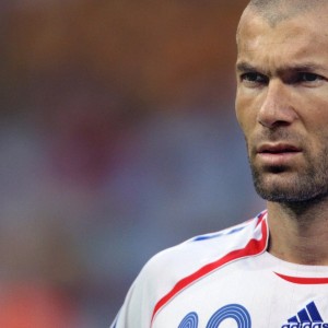 ayx体育全站-罗马逆转拿下三分，士气大振，罗马逆转曼联