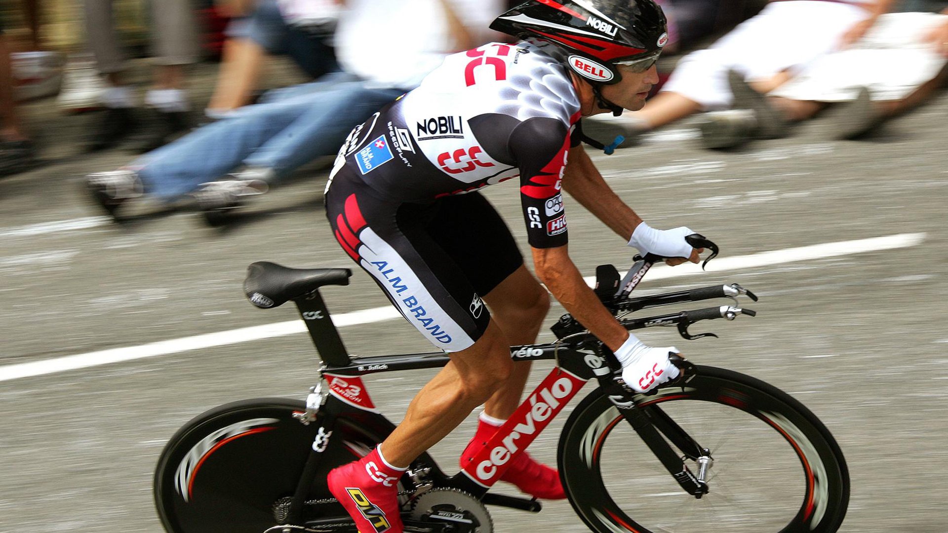 联盟新规：如何引导比赛更加激烈与公平？